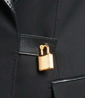get the look shiv roy sucession black tom ford lock gold menswear